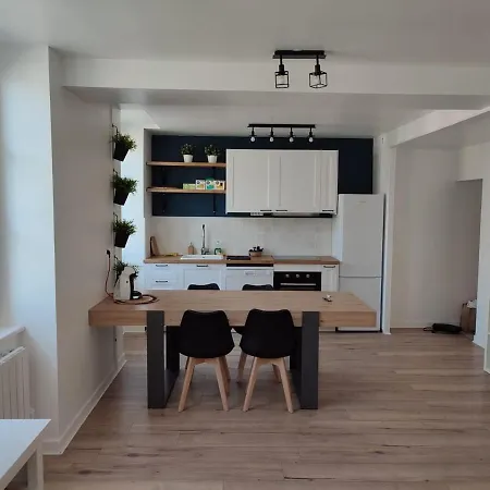 Saint Esprit 2-room アパート