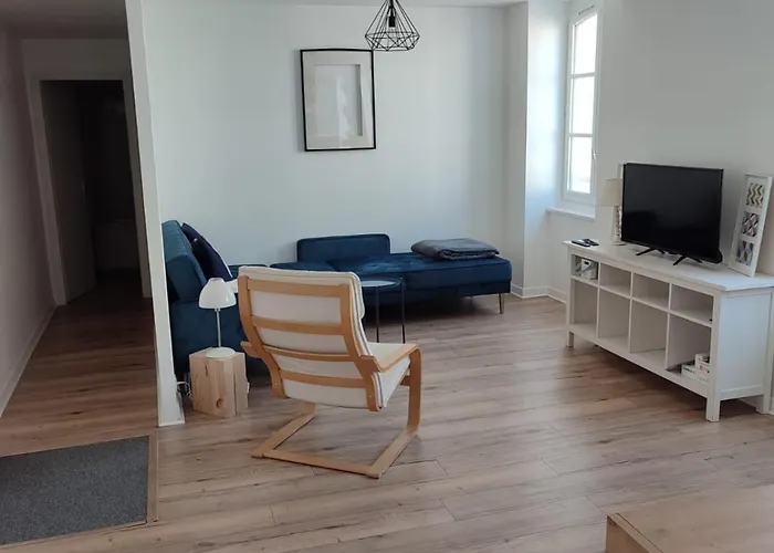 Saint Esprit 2-room *